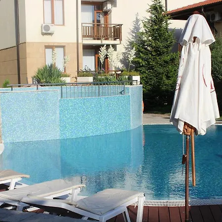 2-bedroom In Garden Of Eden Apartment Sweti Wlas