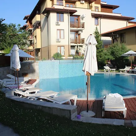 2-bedroom In Garden Of Eden Apartment Sweti Wlas